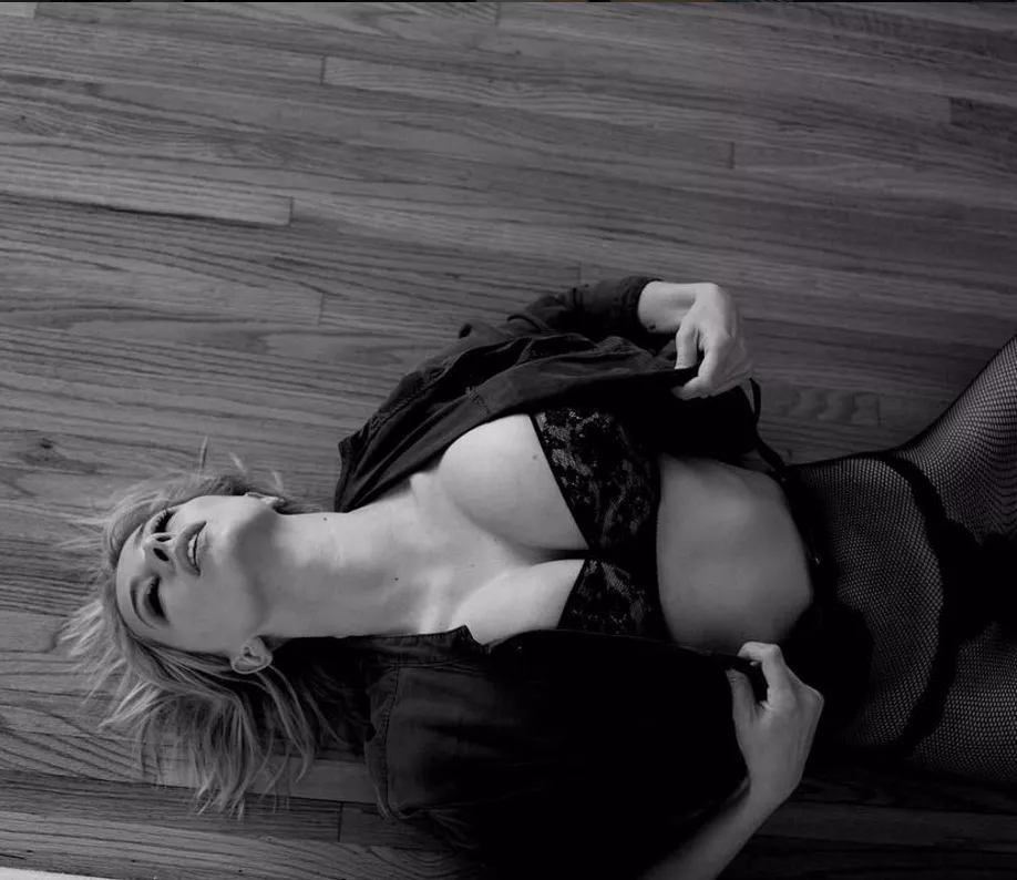 Caroline Vreeland posted by 12molda21