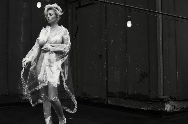 Caroline vreelland by Icy_Judge_7605