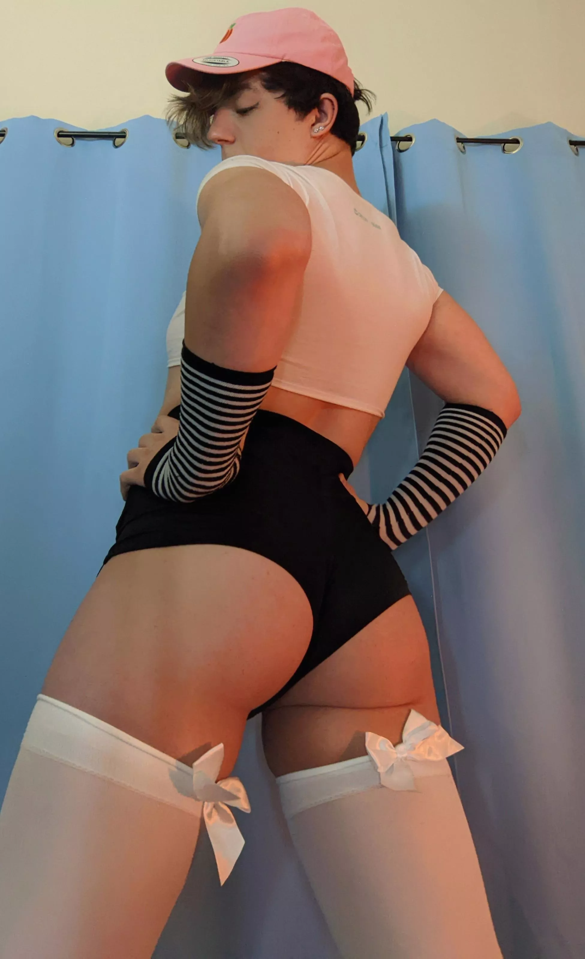 Casual femboy wear 👀 posted by QueerBunnyBoi