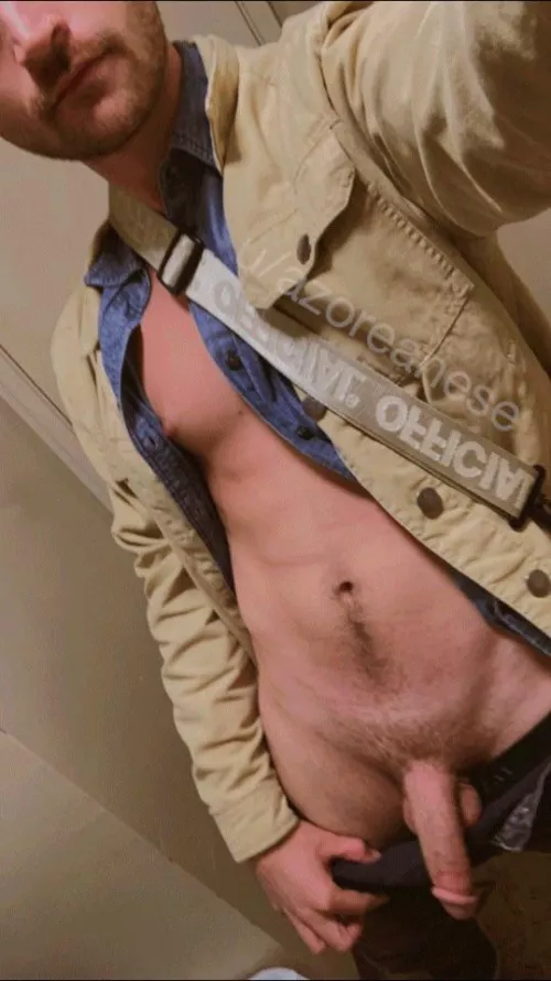 Casual Tuesday by Azoreanese