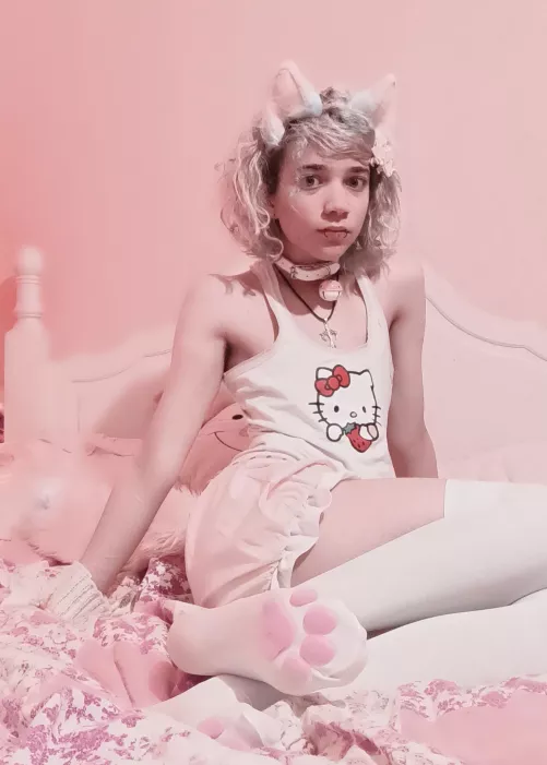 cat beans + butt ^•x•^ by vampaws