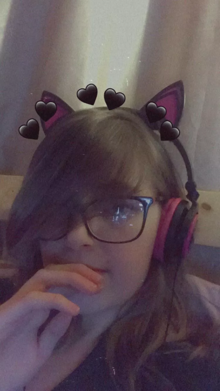 Cat headphones 🖤 posted by i-ate-the-ether