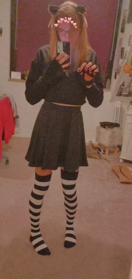 Catboy saying hello to you all cuties!🌸 by Liolanse