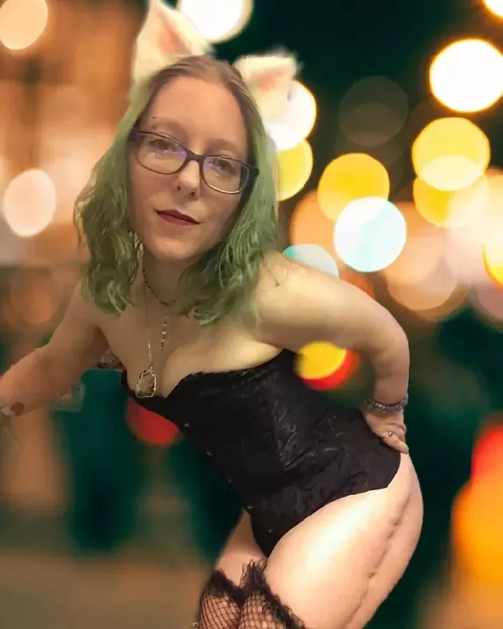 Catgirl posted by [deleted]