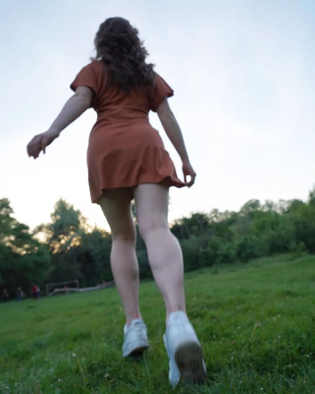 Cathy walks away. posted by Popysmata