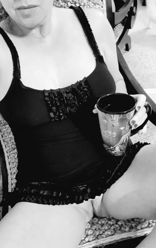 Caught just glimpse of my dog, but a good pic of 😼 by NeedABossLikeHey