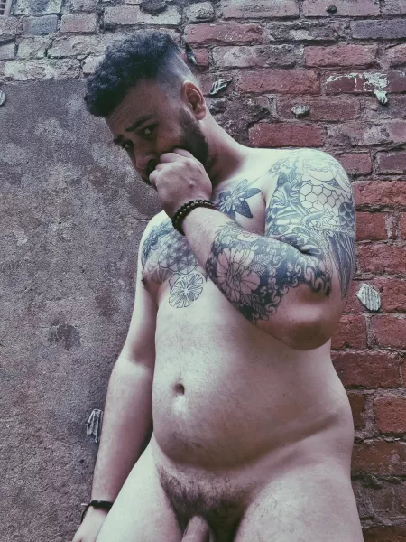 caught you looking at me 👀 by SamsonU-K