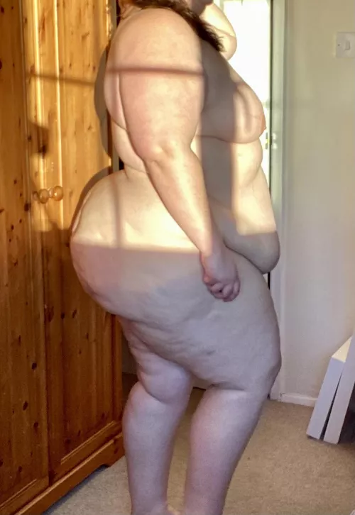 Caught you peeping through the window by Nohairdontcare2548