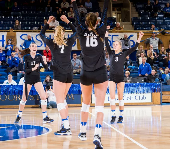 celebratory cameltoe (highres) by 1orangetiger