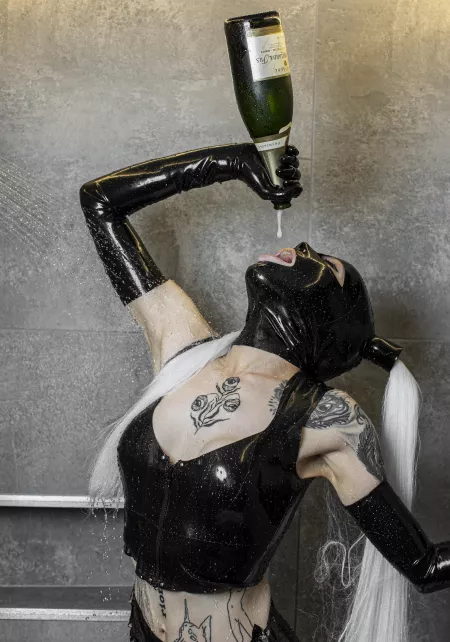 Champagne by double_clone