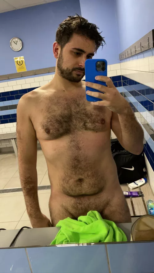 Changing room sneak by marcovalentini