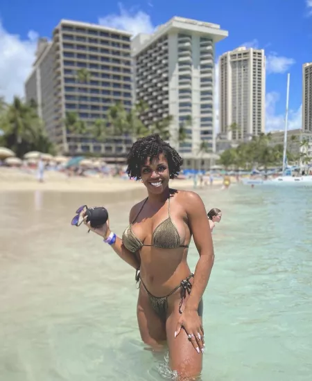 Channel 8 reporter 👀 by idreamofcakee