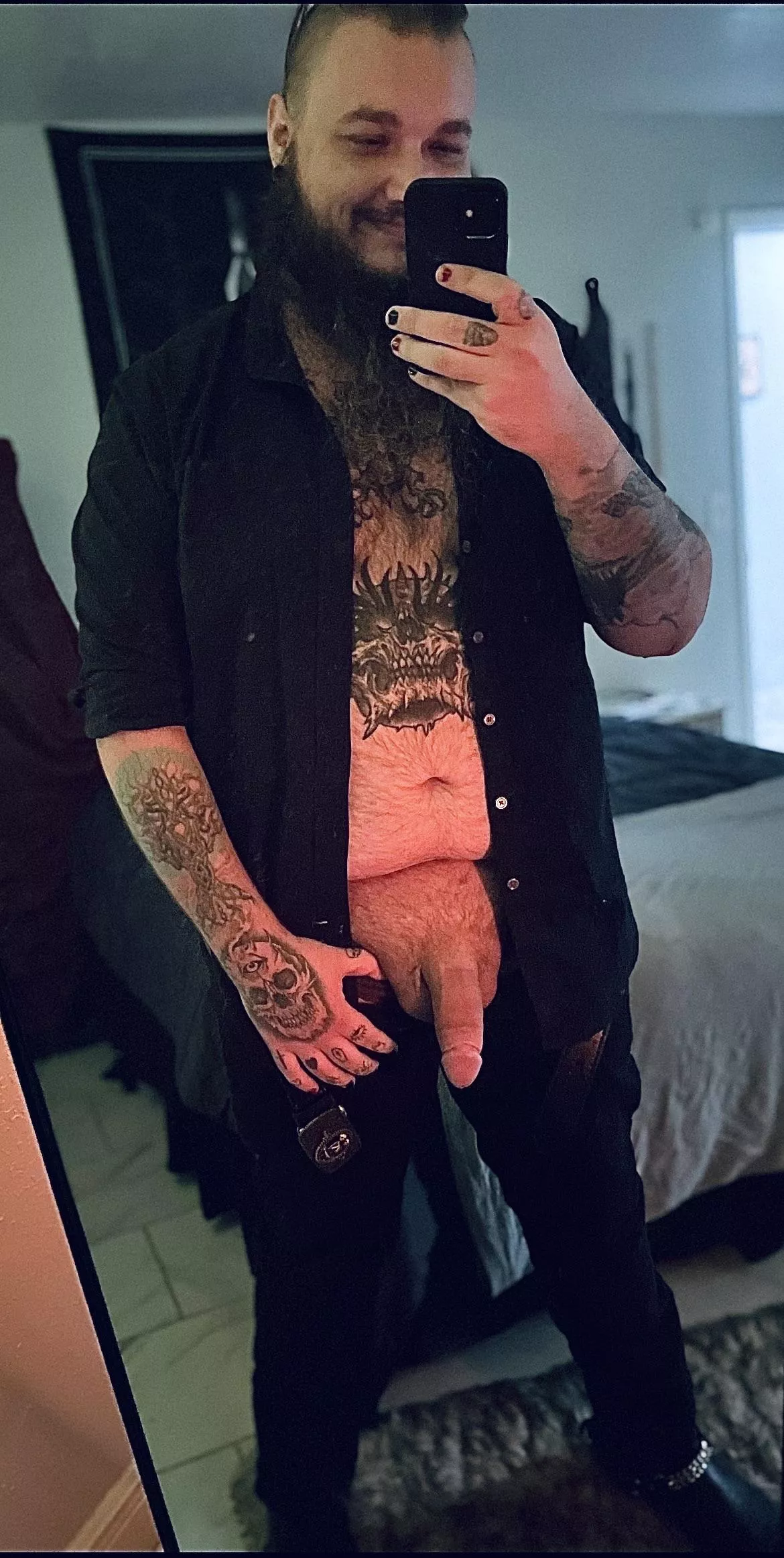 Chase me 😈. posted by Linkenstein1