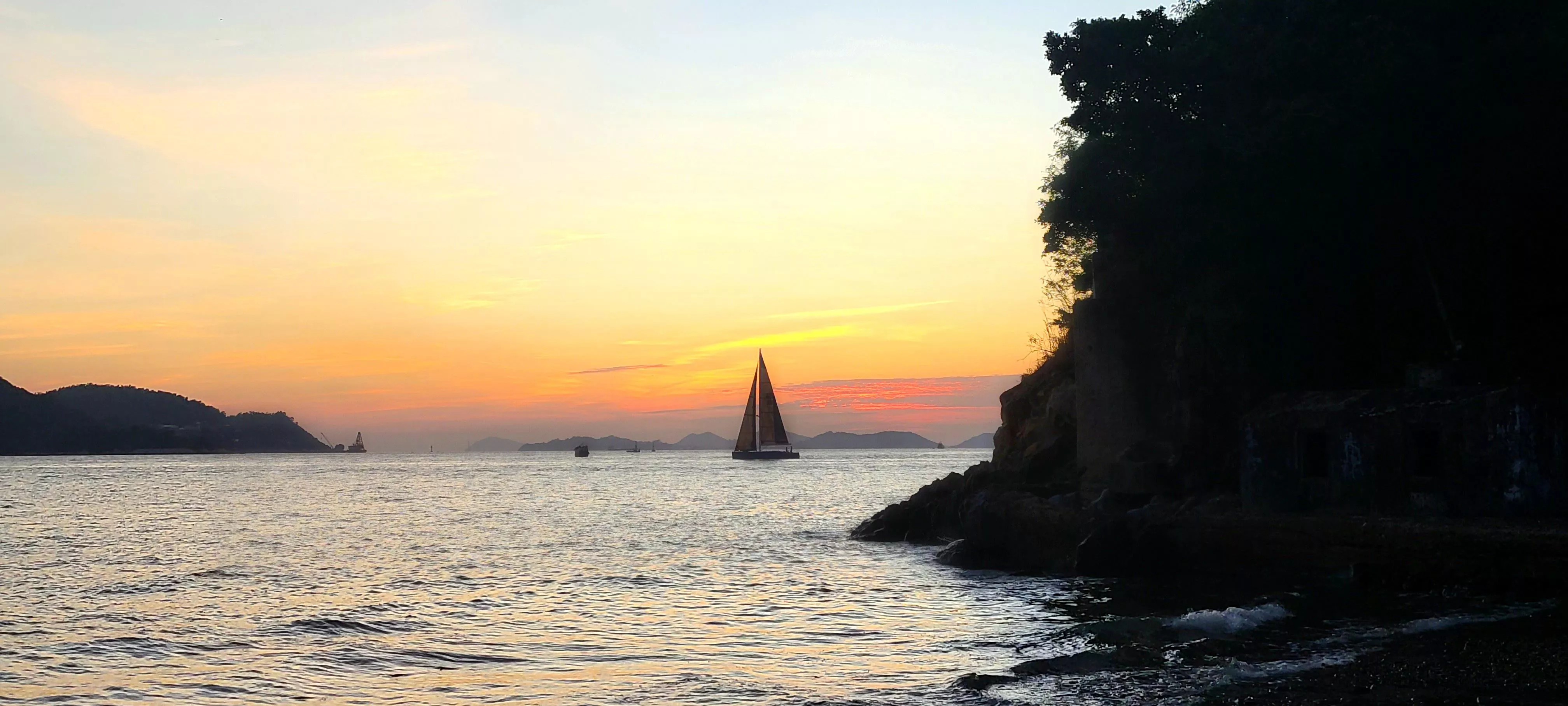 Chasing sunsets posted by moonlight_shooterz