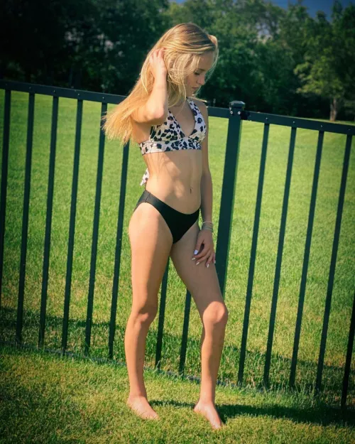 Chat and degrade my little sisters friend Kik: ricknmorty669 by Rickreyes78