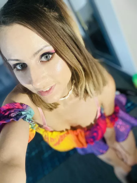 check me out on myfreecams! 🍭 link below by kandiikittenx