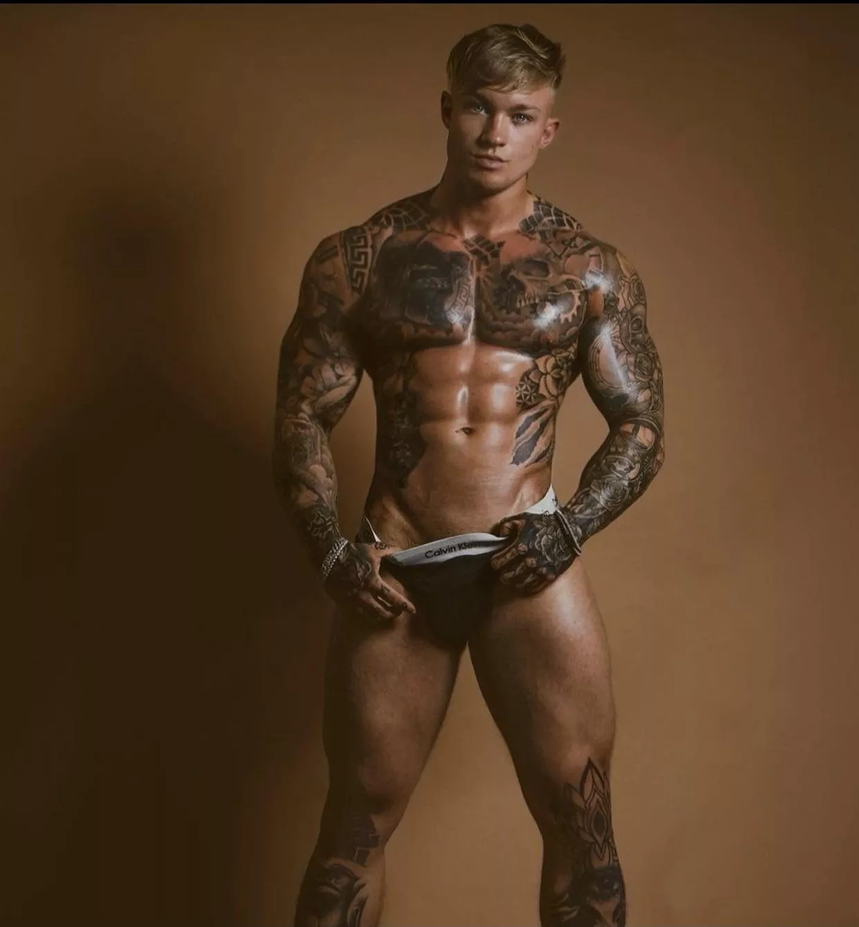 Check my bio to find the rest 😋 posted by FlexForYou913