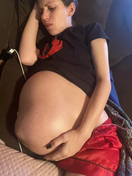 Check out my Dropbox! 💕💦🍆✨87 full length VIDEOS✨ of my twin 👯‍♀️ pregnancy 🤰🏻look what popped up in my fb memories! by preggoslut94