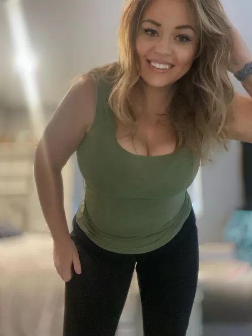 Check out my OF @katiscutez by itsmekat1