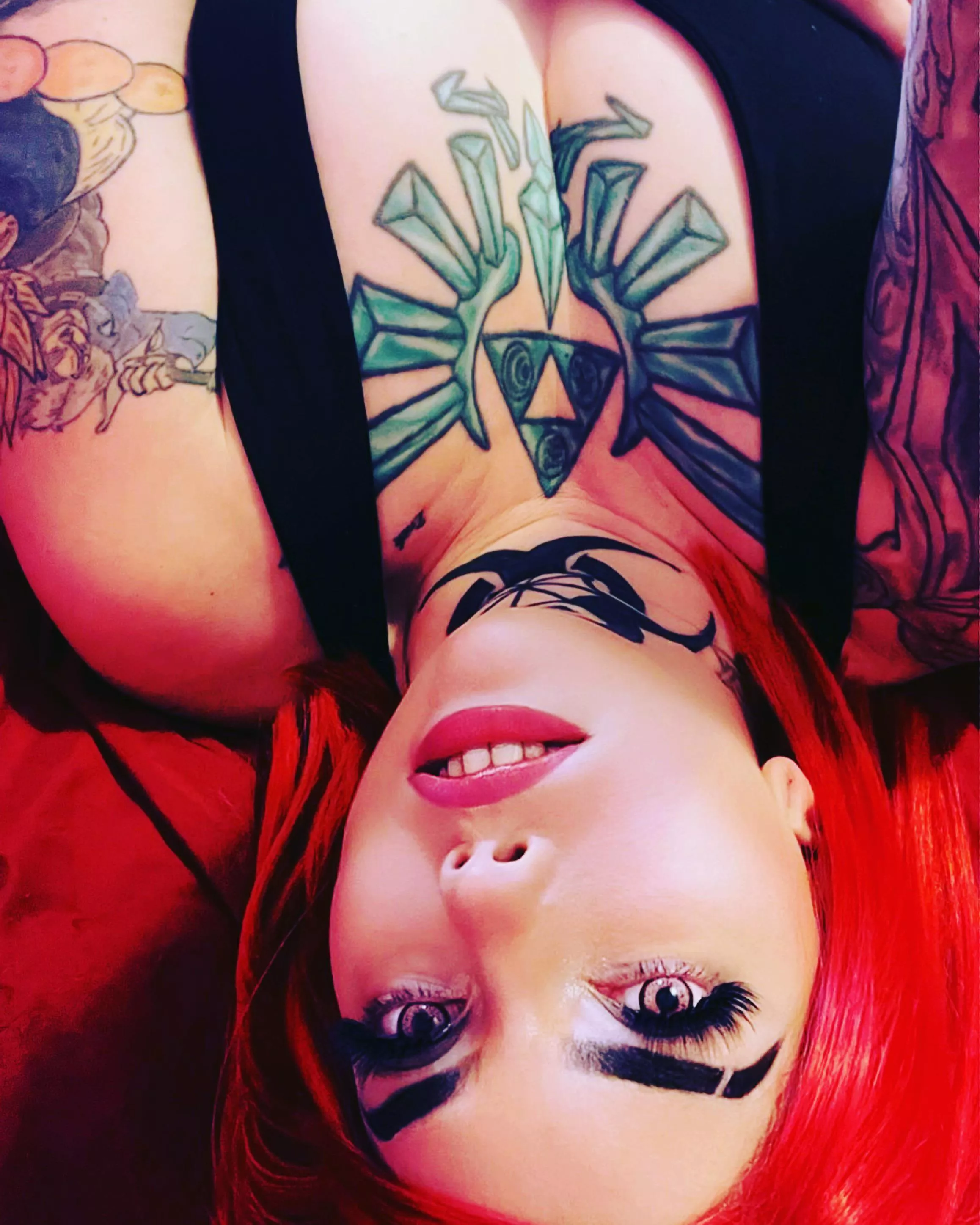 Check out my Onlyfans for daily content, and to also see when I’m live streaming! Only 6.66 a month. Link in comments💦 posted by Milla_Fenix
