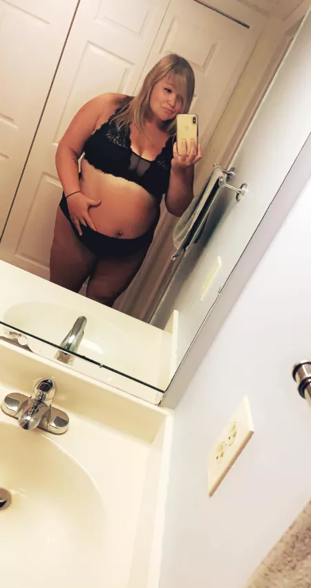 Check the comments 😈💋😘✨ by thickthighzhazeleyez