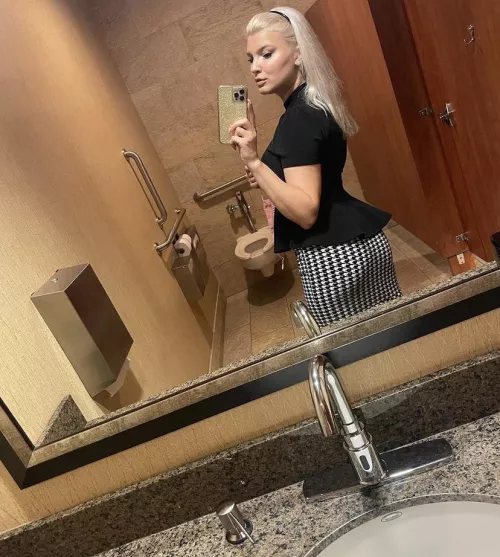 Cheeks are busting out of this skirt by Krissytabasco