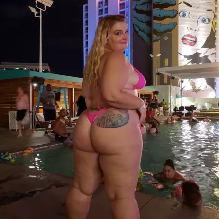 Cheeky look from this blonde by Udderluvr2020