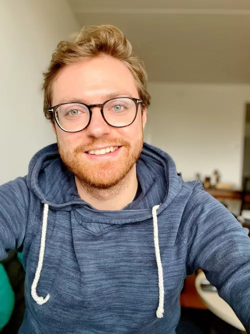 Cheer up. It’s weekend 😉 by HelaasPindakaas93