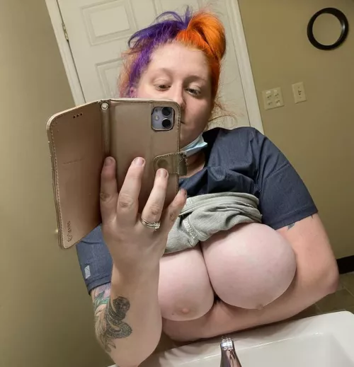 Cheers to the weekend [f] by SolaG1998