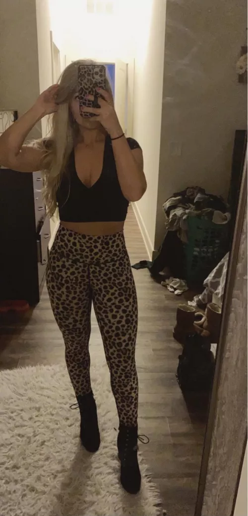 Cheetah girl by Prize-Sprinkles-6976