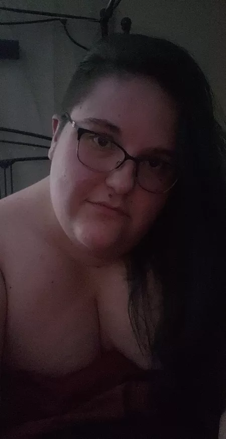 Chilling in bed by pxprincess