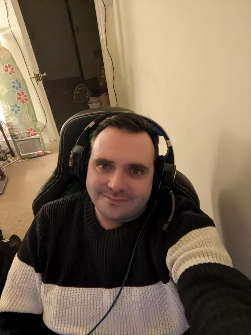 Chilling with some games before my Christmas holidays are done. Bit of FFXIV and some FFXII to chill. What you all been playing this holiday? by AlternativeTrain2432