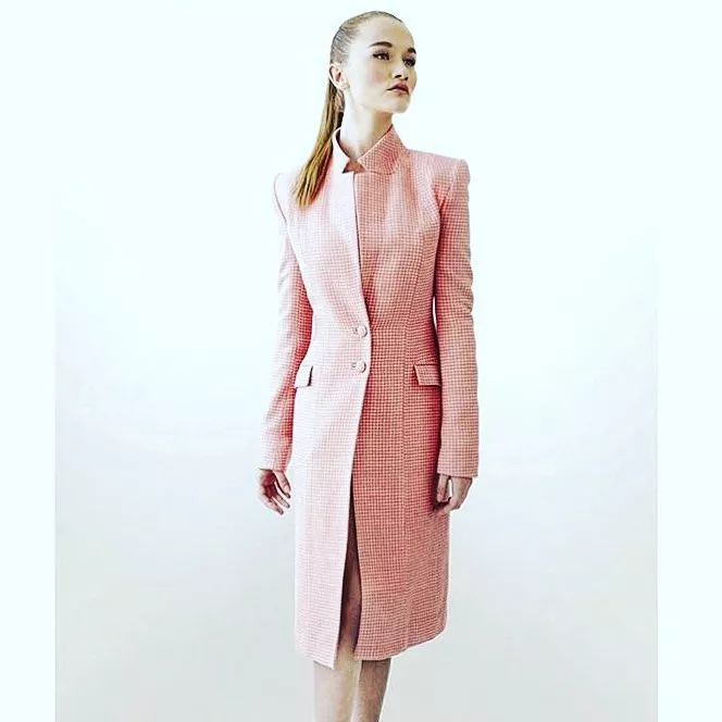 chloeeing posted by BOOOOOOOBIES