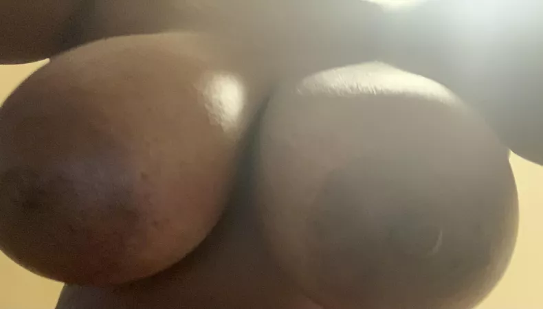 Chocolate chip cookies 🍪 by Naykiddr