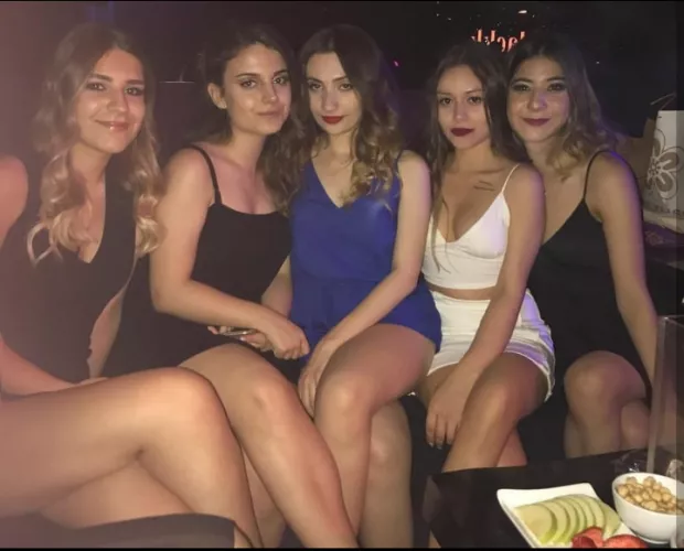 Choose from 5 pairs of legs by Chaturbater1