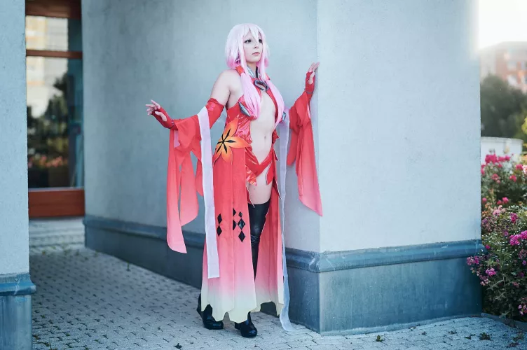 Christine Usi as Yuzuriha Inori by chris_usi