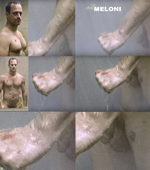 Christopher Meloni posted by cassandras_eyes