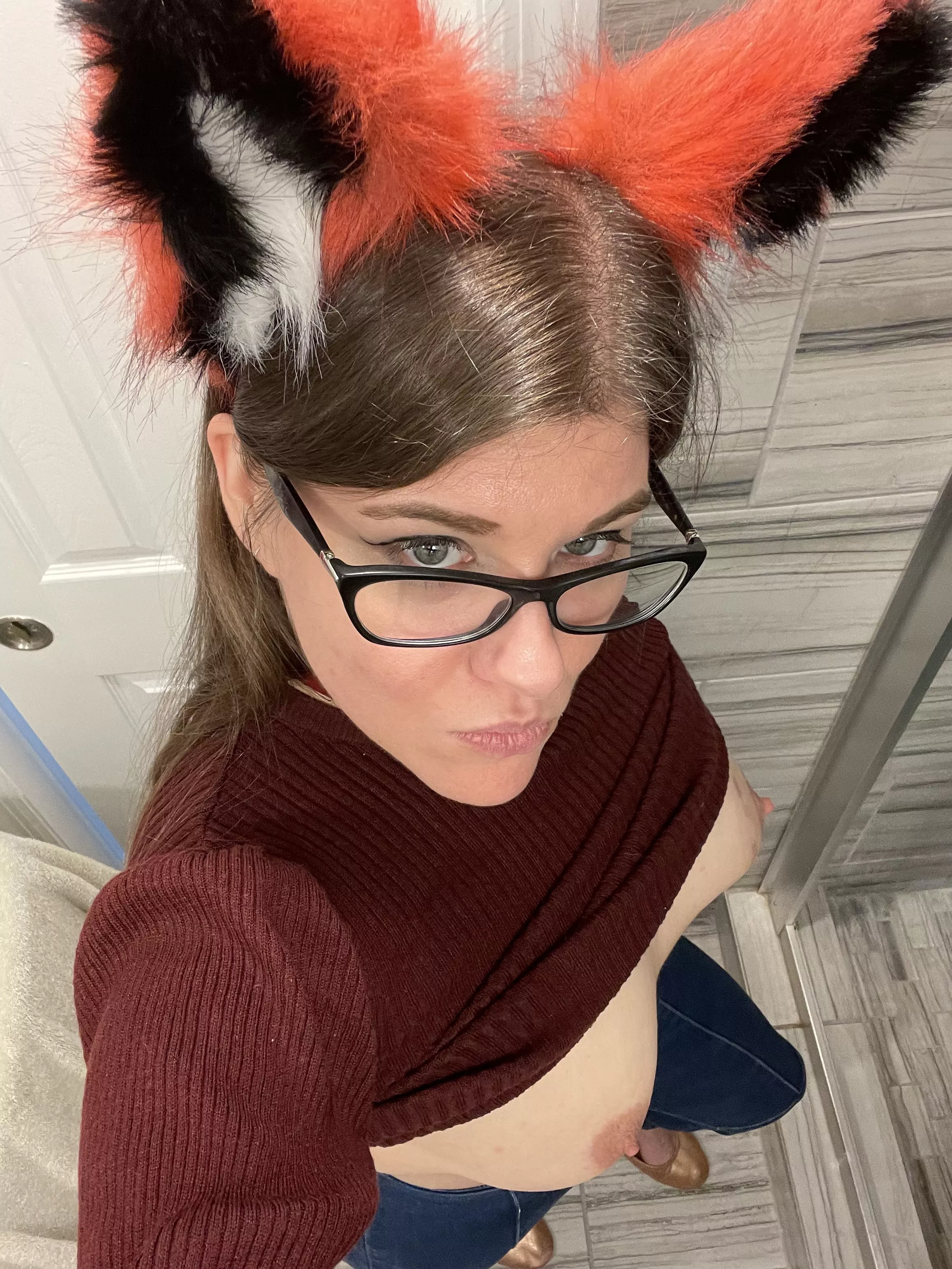 Chu~ ;3 Have a great Friday~ [F] posted by RuseeRedGamer