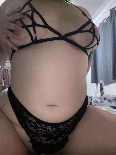 Chubby is cute 👅 by 3motionally3xhausted