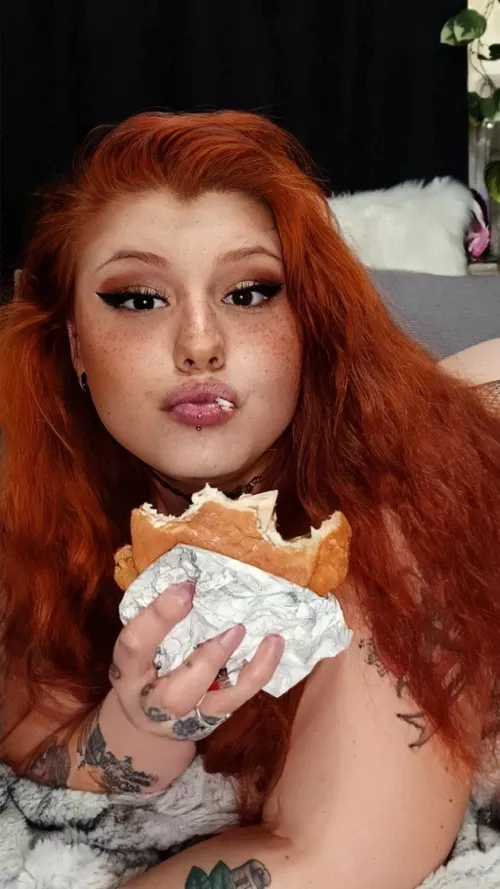 Chunky redhead here 🥰💋 by theolivialovelace