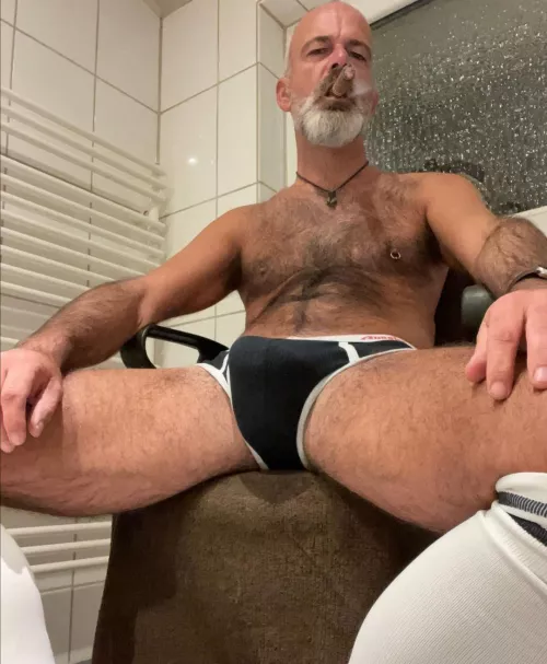 cigarman75 (Instagram) by hairyfatso