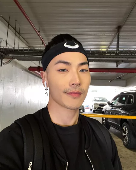 City gone back in lockdown again, need some gaming suggestion / genshin friends to play together 🥺 by inkcrayon