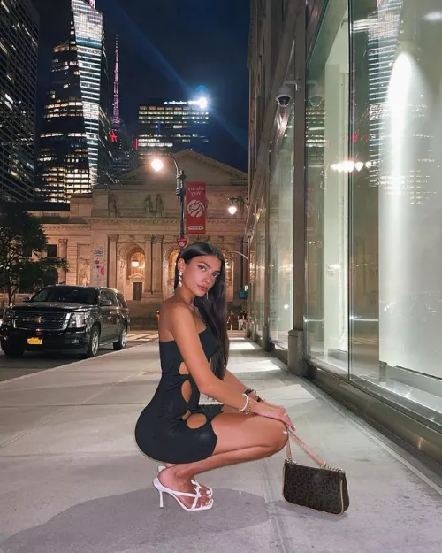 City squats by bubblrisback