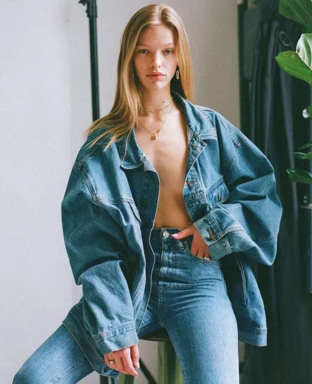 Clare Crawford by enjoying-beauty