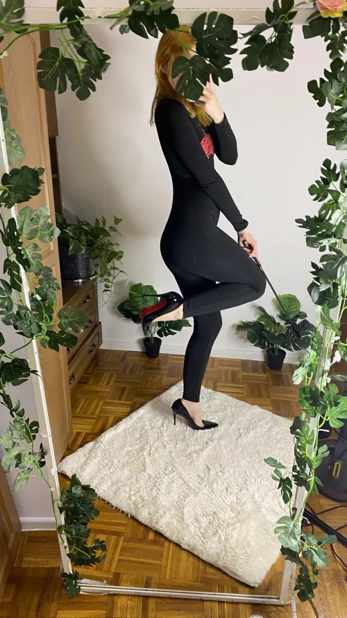 Classic red bottoms 🎈 by kirojpg