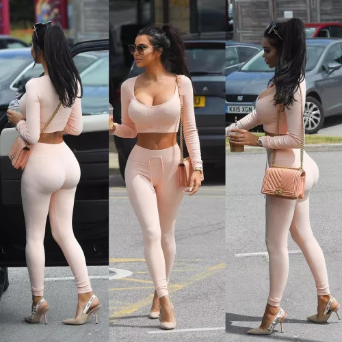 Classy Bimbo, if there is such a thing by LeatherTale