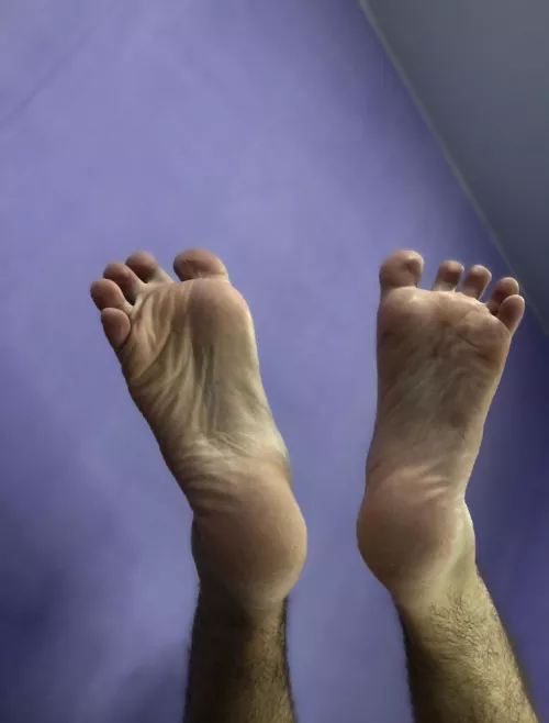 Clean soles✨ by RealistMind