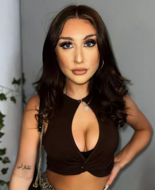 Cleavage by round_plastic