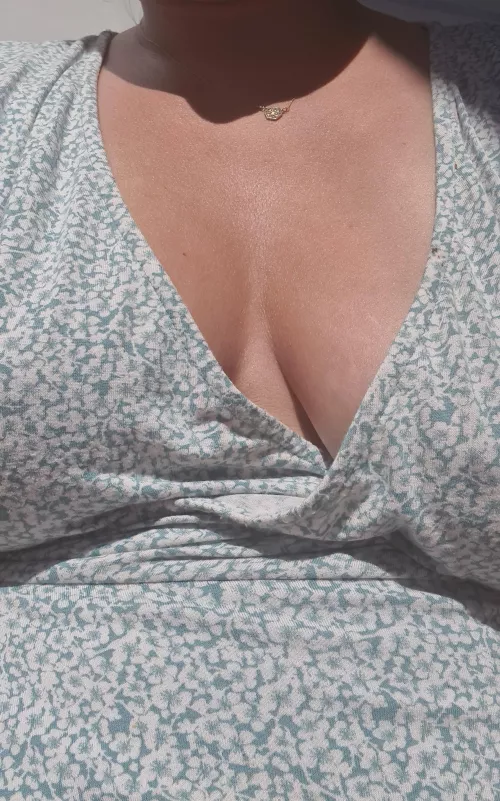 Cleavage needs some Vitamine D too by JoannaSharp