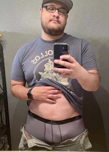 Clothes can be restricting. by beegurdee